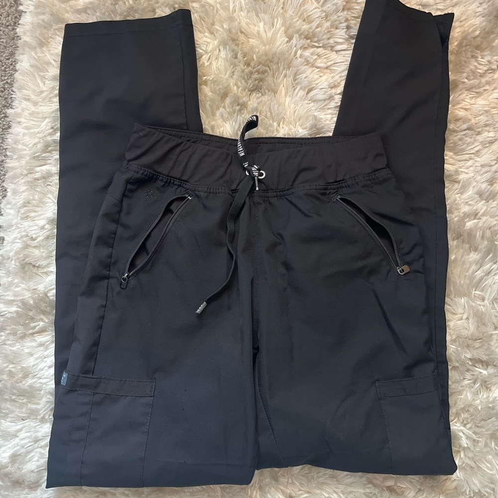 MedCouture scrub pants